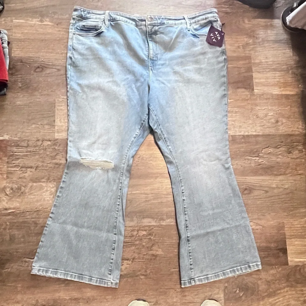 NWT Ava & Viv Plus Size Jeans